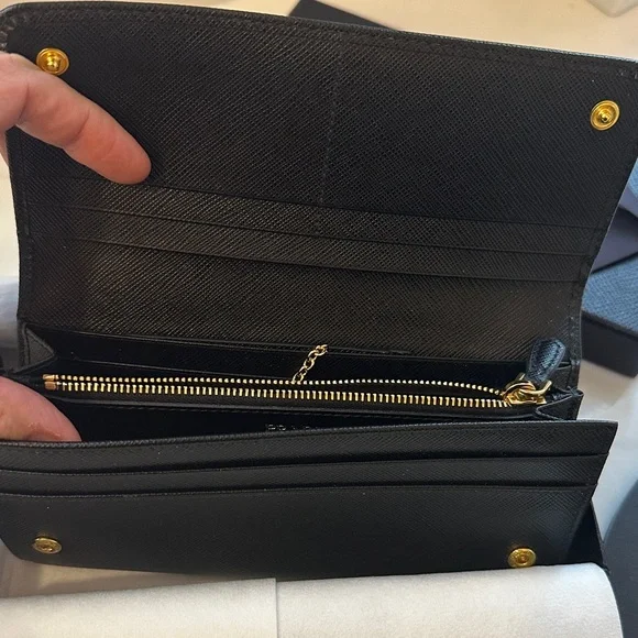 Prada Black Wallet with Gold Logo - Picture 5 of 14